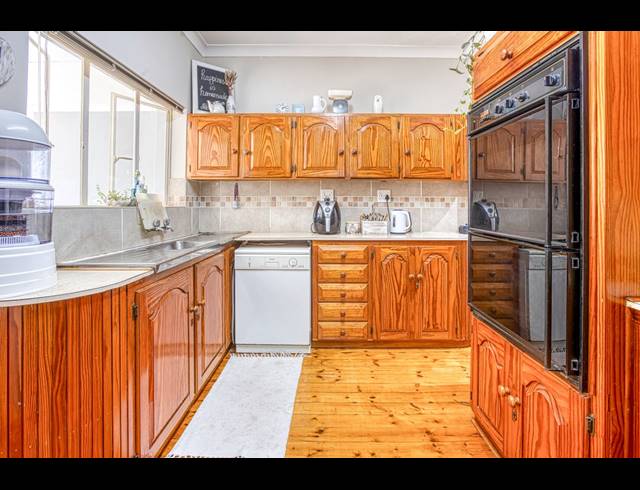 3 BEDROOM HOUSE FOR SALE IN SUNNYRIDGE